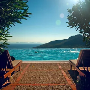 4* Otel Dionysos Village